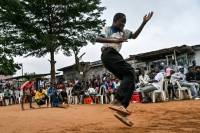 Fast-pace dance takes I.Coast's working-class streets by storm
