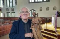 Cops hunt thieves who stole holy statue