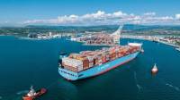 Maersk orders 26 large container ships