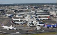 Hundreds of US flights cancelled due to outage