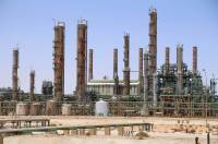 Armed group shuts Libya pipeline valve at key oil field