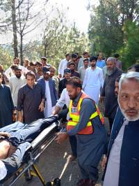 Three including husband, wife die, five injured in car accident