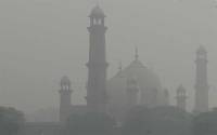 Air pollution returns to Lahore as AQI crosses 150