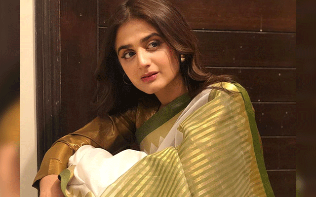 Hira Mani under fire for ‘living summer dream’