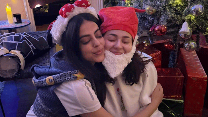 Fans say 'Astaghfirullah' to Yashma Gill and Hania Aamir's Christmas celebrations