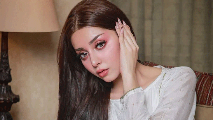 Alizeh Shah teases fresh drama project as script reveal sparks speculation