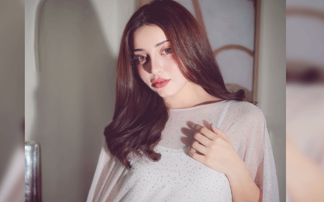 Alizeh Shah’s ‘layja kithay dur’ vibes set internet ablaze