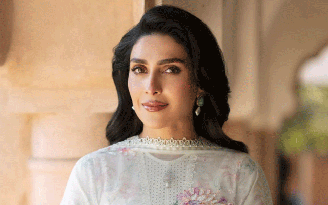 Ayeza Khan’s ‘kuch nahi’ recipe video leaves fans in splits