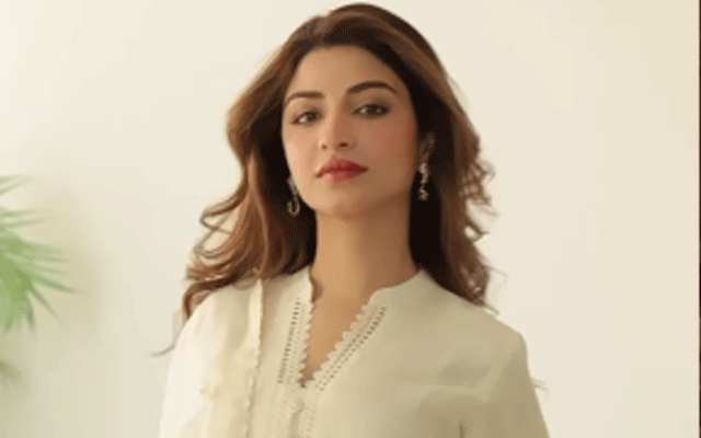 Kinza Hashmi dazzles in serene off-white outfit