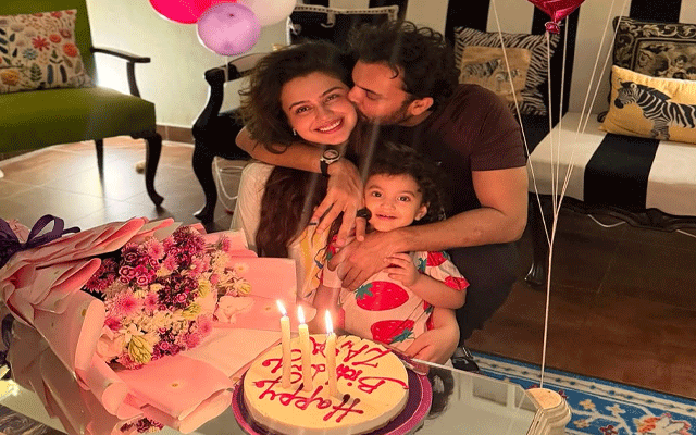 Zara Noor Abbas shares sweet birthday glimpses with fans
