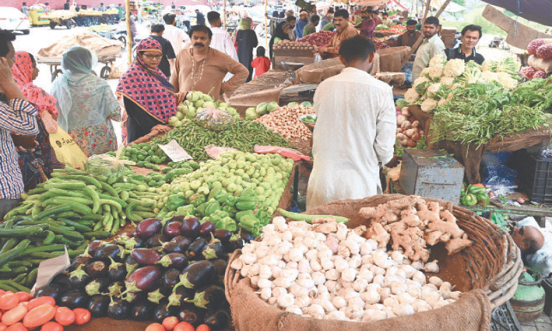 As Eid approaches, rates of green spices increase in Lahore markets